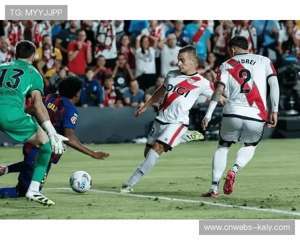 巴列卡诺主场迎战马洛卡，保级关键战平局大师欲延续主场不败